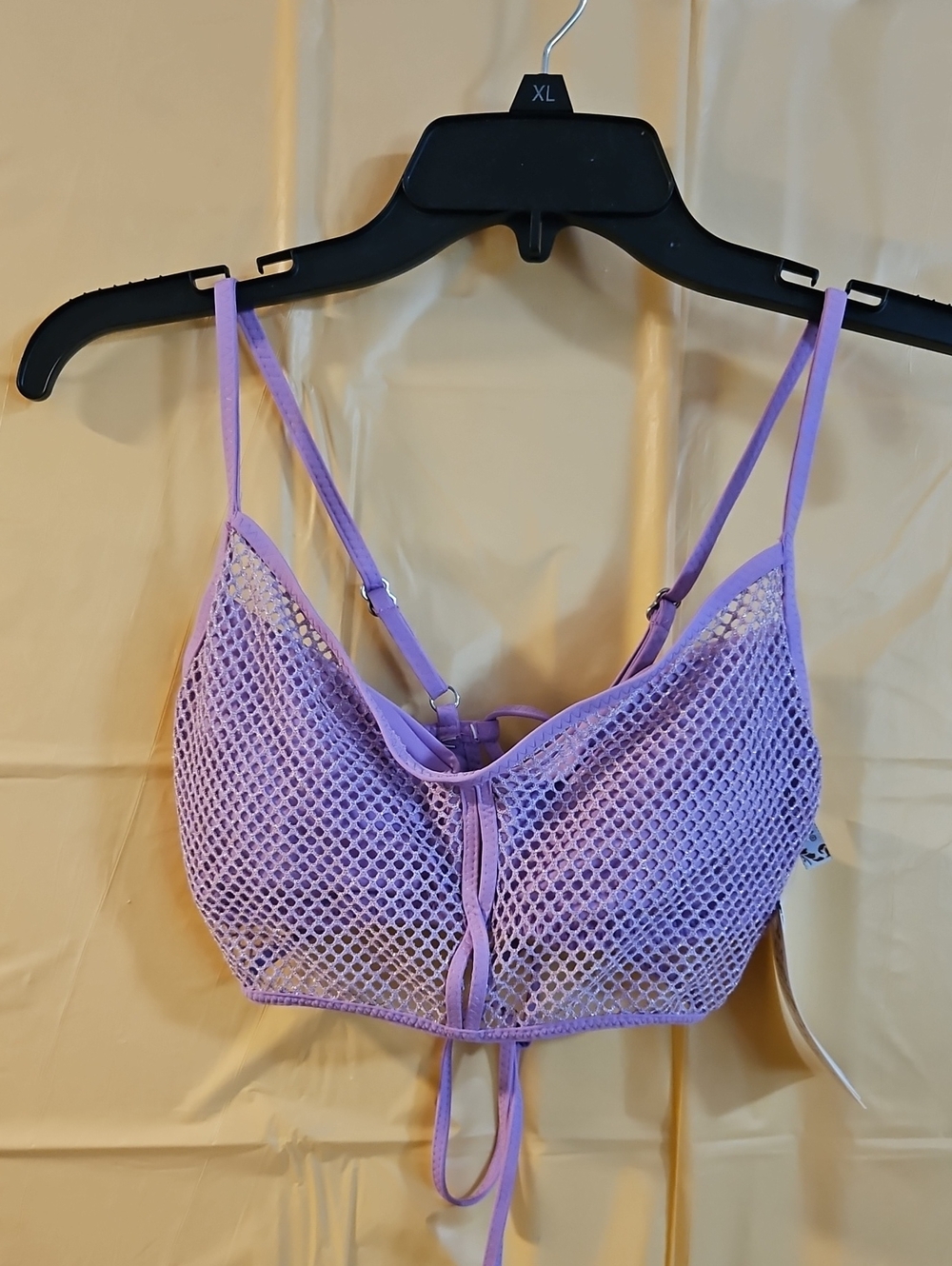 BECCA PURPLE NETTED BIKINI TOP: NEW WITH TAGS: SIZE M
